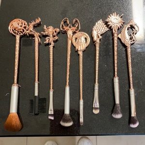 Game of Thrones rose gold colored make up brushes